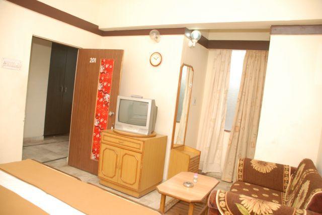 Royal Hotel Ahmedabad Exterior foto